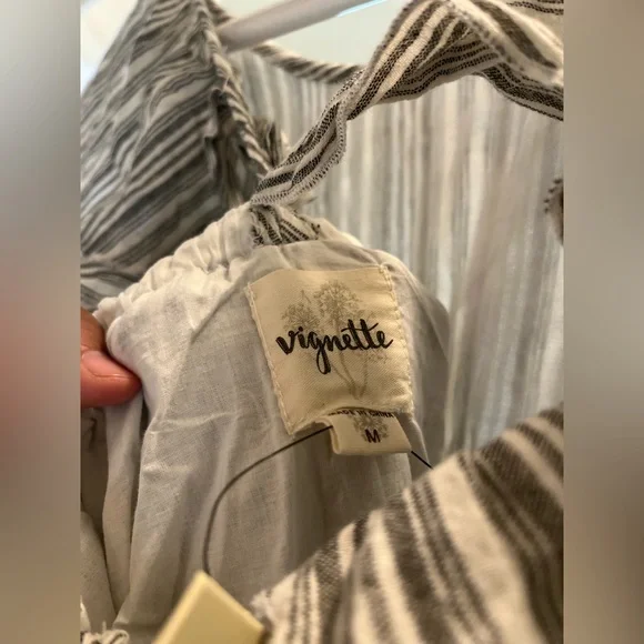 🚫GIFTED🚫 Vignette Striped Dress - Picture 4 of 15